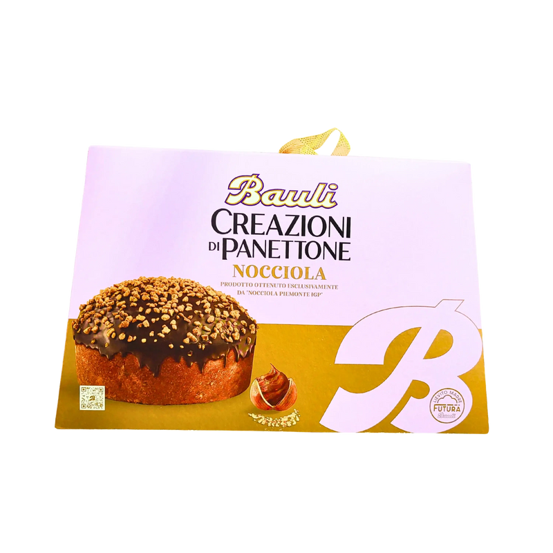 Panettone Nocciola Bauli in close-up – presentatie van de Italiaanse taart met hazelnoten