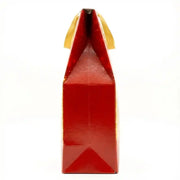 Inhoud van het Bauli Tanti Auguri-pakket inclusief pandoro, Italiaanse mousserende wijn en assortiment zoetigheden