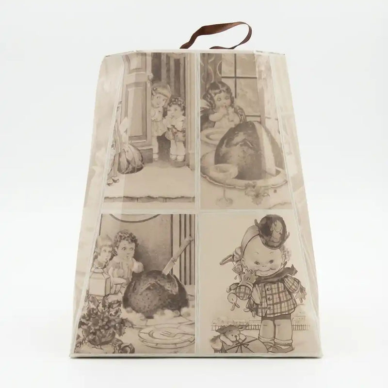 Pandoro Classico Loison 1kg uit de verpakking, gouden cake in de vorm van een ster met typische zachte textuur.